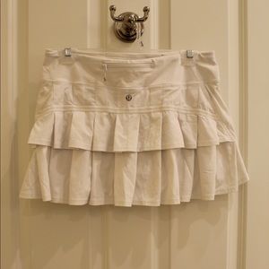 white lululemon tennis skirt